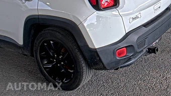 2018 Jeep Renegade Altitude Edition - miniatura 10