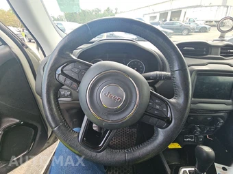2018 Jeep Renegade Altitude Edition - miniatura 15