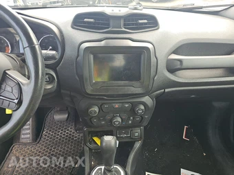 2018 Jeep Renegade Altitude Edition - miniatura 16