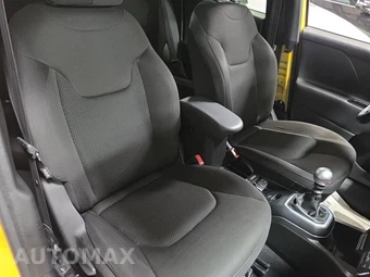 2018 Jeep Renegade Altitude Edition – miniatura 15