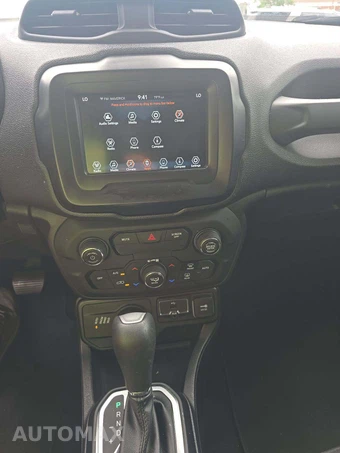 2018 Jeep Renegade Altitude Edition - miniatura 10