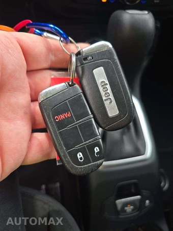 2018 Jeep Renegade Altitude Edition - miniatura 8
