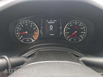 2018 Jeep Renegade Altitude Edition - miniatura 9