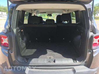 2018 Jeep Renegade Altitude Edition – miniatura 11