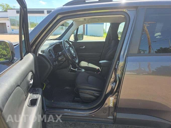 2018 Jeep Renegade Altitude Edition – miniatura 3