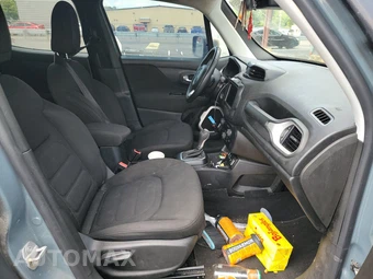 2018 Jeep Renegade Latitude - miniatura 8