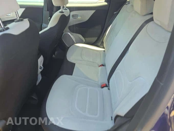 2018 Jeep Renegade Latitude – miniatura 12