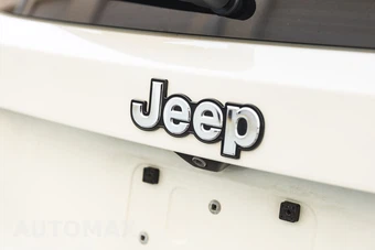 2018 Jeep Renegade Latitude - miniatura 11