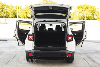 2018 Jeep Renegade Latitude - miniatura 12