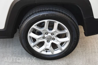 2018 Jeep Renegade Latitude - miniatura 16