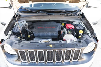 2018 Jeep Renegade Latitude - miniatura 28