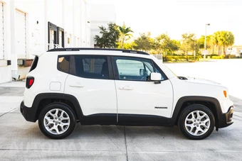 2018 Jeep Renegade Latitude - miniatura 5