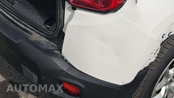 2018 Jeep Renegade Latitude – miniatura 20