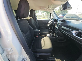 2018 Jeep Renegade Latitude – miniatura 8