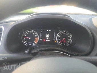 2018 Jeep Renegade Latitude - miniatura 18