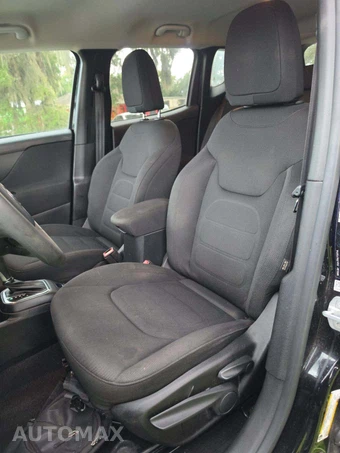 2018 Jeep Renegade Latitude - miniatura 3