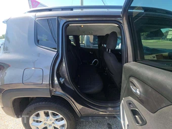 2018 Jeep Renegade Latitude – miniatura 16