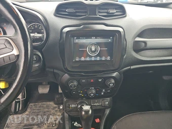 2018 Jeep Renegade Trailhawk – miniatura 11