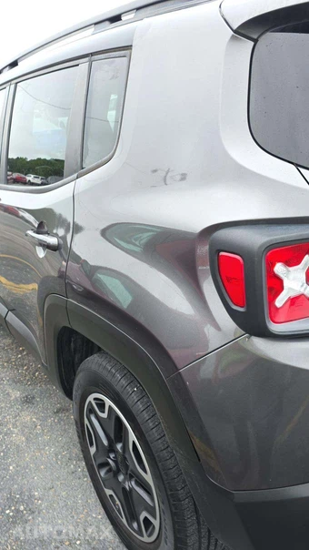 2018 Jeep Renegade Trailhawk – miniatura 24