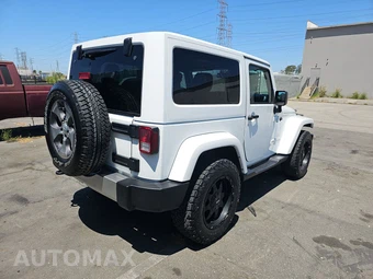 2018 Jeep Wrangler JK Sahara - miniatura 4