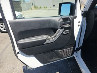 2018 Jeep Wrangler JK Sahara - miniatura 9
