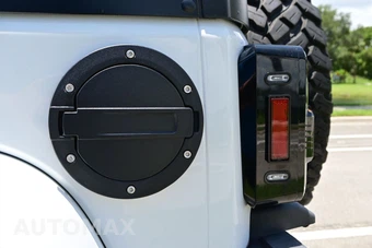 2018 Jeep Wrangler JK Sahara - miniatura 16
