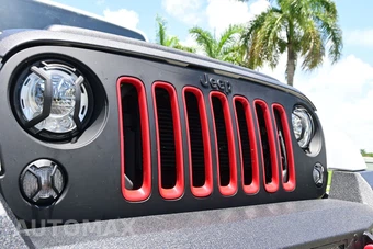 2018 Jeep Wrangler JK Sahara - miniatura 21