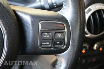 2018 Jeep Wrangler JK Sahara - miniatura 27