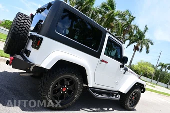 2018 Jeep Wrangler JK Sahara - miniatura 3