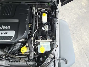 2018 Jeep Wrangler JK Sport S - miniatura 21