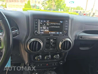 2018 Jeep Wrangler JK Unlimited Altitude Edition - miniatura 10