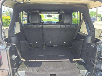 2018 Jeep Wrangler JK Unlimited Altitude Edition - miniatura 14