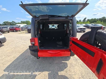 2018 Jeep Wrangler JK Unlimited Sahara - miniatura 11
