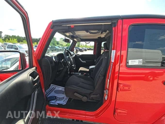 2018 Jeep Wrangler JK Unlimited Sahara - miniatura 3