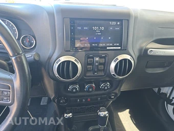 2018 Jeep Wrangler JK Unlimited Sahara - miniatura 11