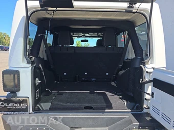 2018 Jeep Wrangler JK Unlimited Sahara - miniatura 16