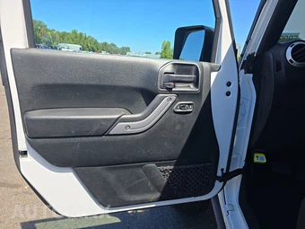 2018 Jeep Wrangler JK Unlimited Sahara - miniatura 9