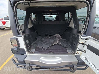 2018 Jeep Wrangler JK Unlimited Sahara - miniatura 14