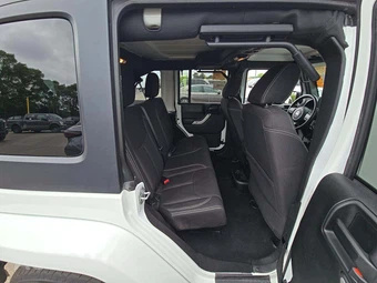 2018 Jeep Wrangler JK Unlimited Sahara - miniatura 16