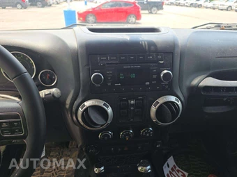 2018 Jeep Wrangler JK Unlimited Sahara - miniatura 10