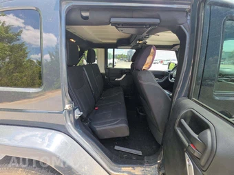 2018 Jeep Wrangler JK Unlimited Sahara - miniatura 16