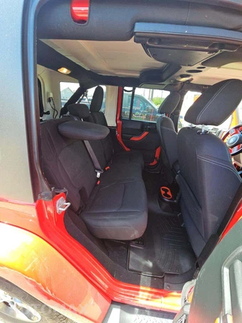 2018 Jeep Wrangler JK Unlimited Sahara - miniatura 16