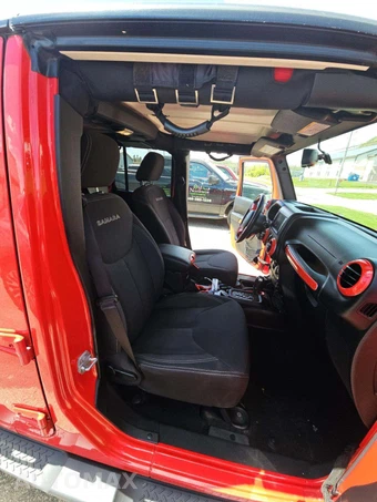 2018 Jeep Wrangler JK Unlimited Sahara - miniatura 18