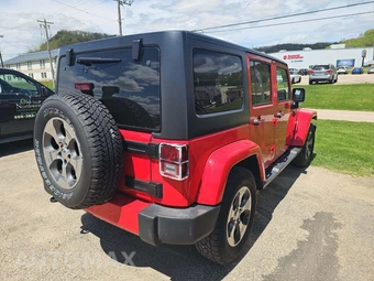 2018 Jeep Wrangler JK Unlimited Sahara - miniatura 3
