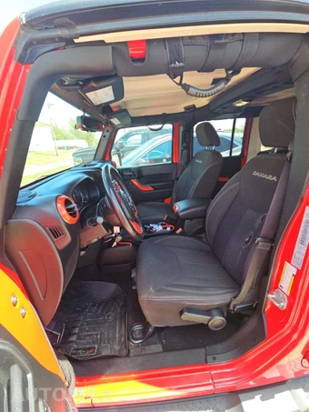 2018 Jeep Wrangler JK Unlimited Sahara - miniatura 6
