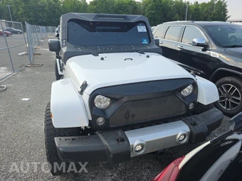 2018 Jeep Wrangler JK Unlimited Sahara - miniatura 2