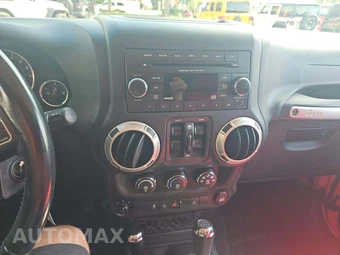 2018 Jeep Wrangler JK Unlimited Sahara - miniatura 7
