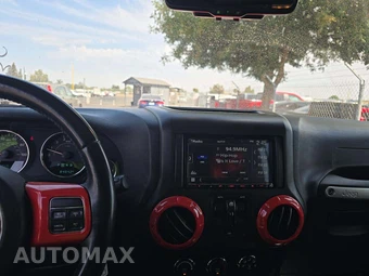 2018 Jeep Wrangler JK Unlimited Sahara - miniatura 10