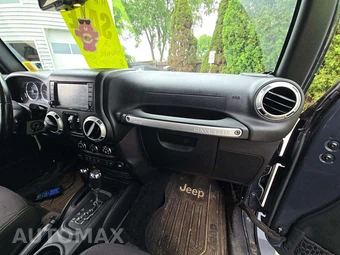2018 Jeep Wrangler JK Unlimited Sahara - miniatura 19