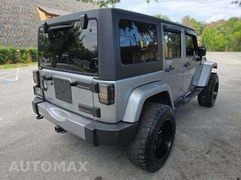 2018 Jeep Wrangler JK Unlimited Sahara - miniatura 3